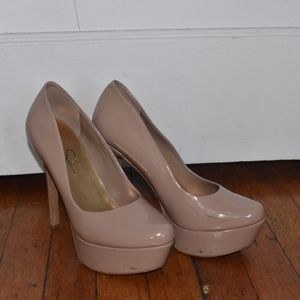 Jessica Simpson Nude Heels